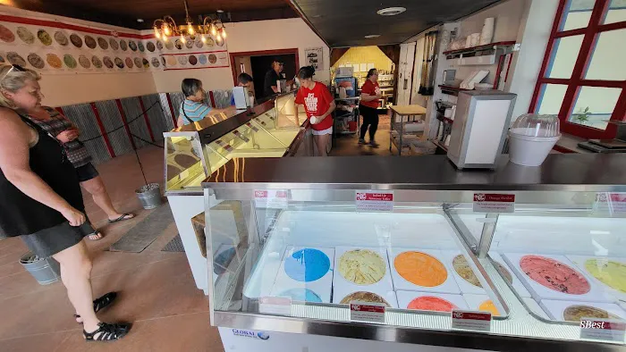 Milkhouse Ice Cream and Coffee Cafe Picture 9