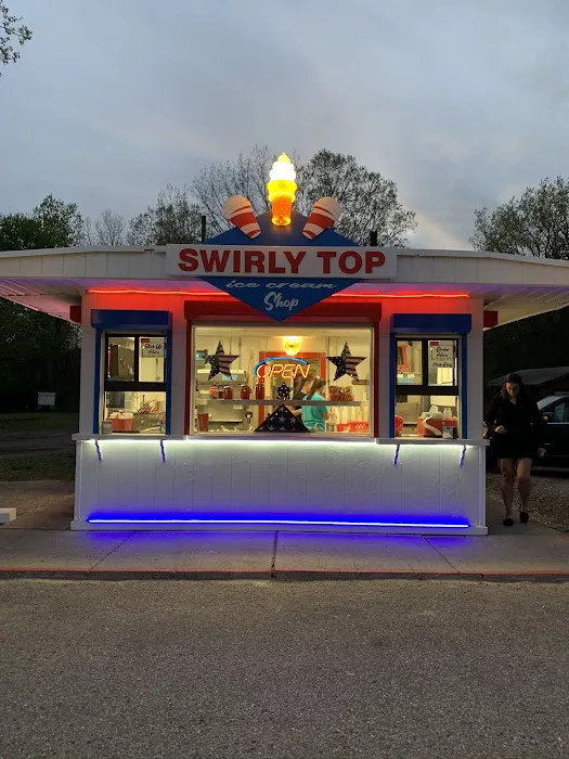 Swirly Top Ice Cream Shop Picture 2