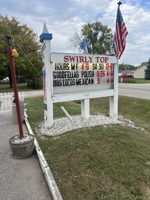 Swirly Top Ice Cream Shop Picture 4