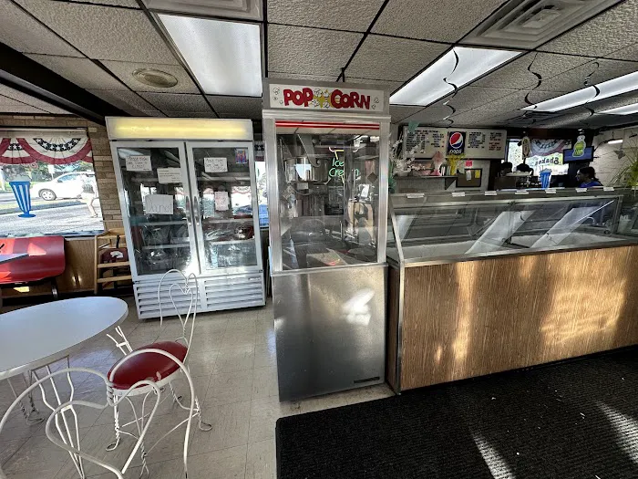 Loder's Shake Shoppe Picture 2