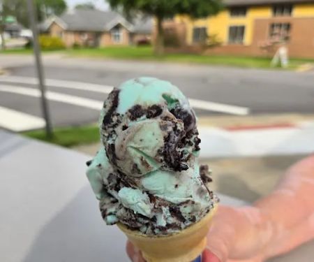 Doc's Sweet Shop LLC