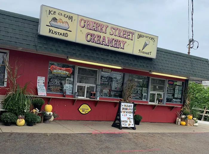 Cherry Street Creamery Picture 1