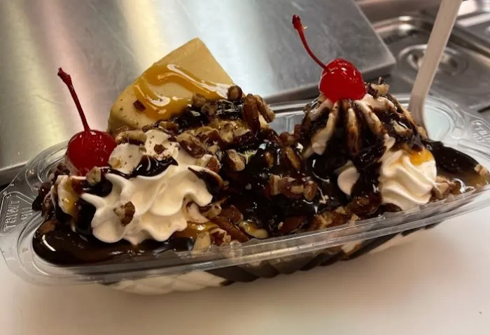 Just Ice Cream and a bit more Picture 3