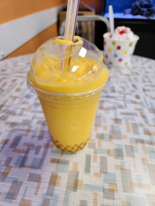 Charlie And Tango Ice Cream And Smoothies Picture 7