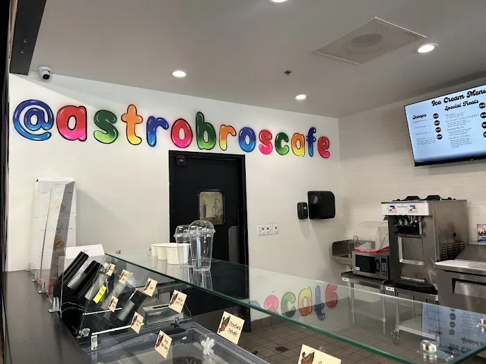 Astro Bros Ice Cream & Coffee Picture 4