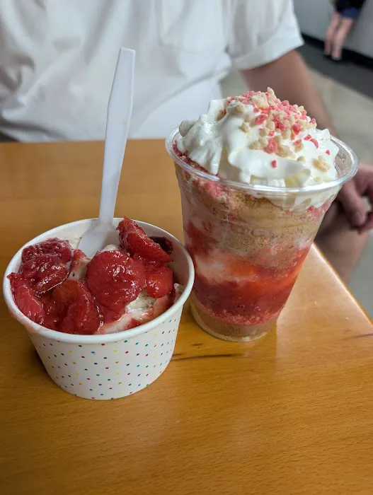 Astro Bros Ice Cream & Coffee Picture 6