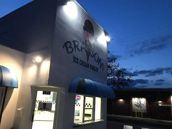 Brayson's Ice Cream Parlor Picture 9