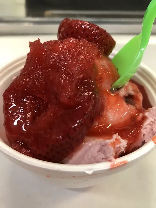 Pav's Creamery Picture 9