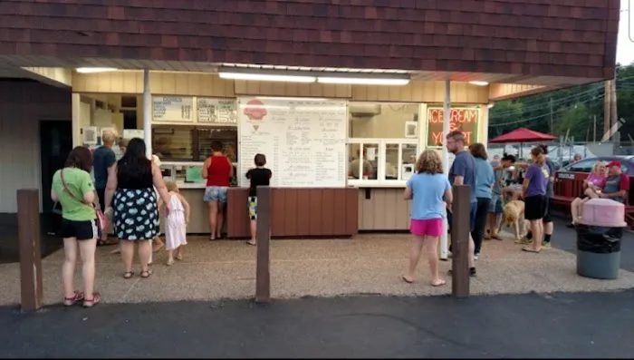 Pav's Creamery Picture 8