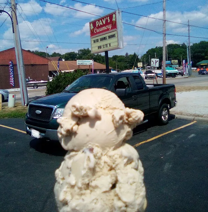 Pav's Creamery Picture 10