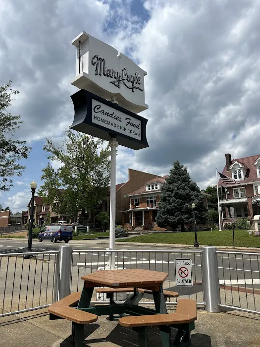 Trecaso's Mary Coyle Fine Italian Cuisine & Ice Cream Picture 6
