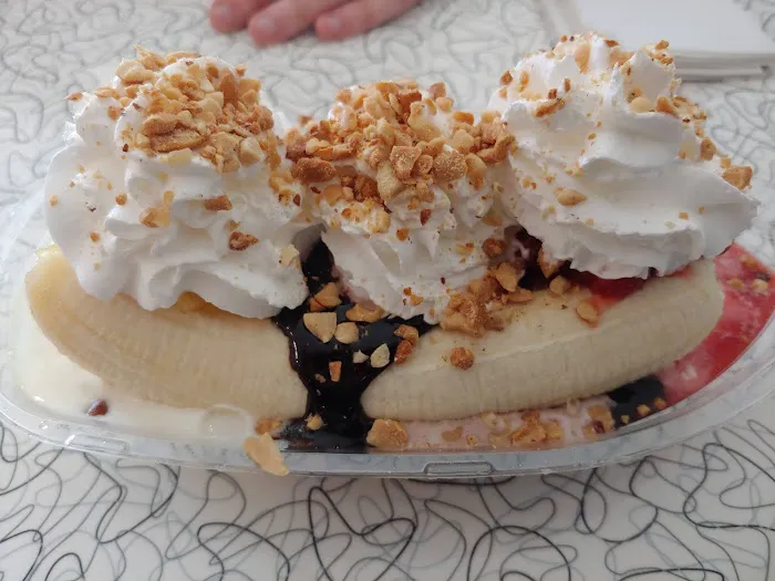 Pav’s Creamery Picture 10