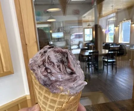 Norm & Irvu2019s Ice Cream Shop