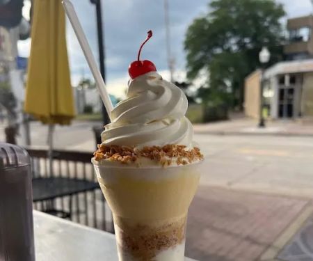 Golden Cone Frozen Custard - Madison Heights