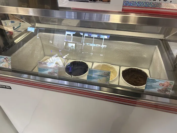 Coach's Ice Cream Picture 8