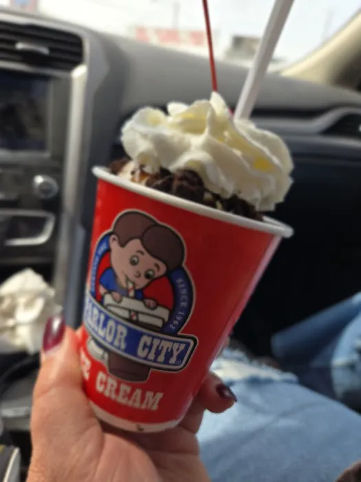 Parlor City Ice Cream Picture 8