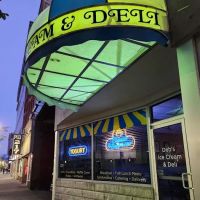 Deb's Ice Cream & Deli ico