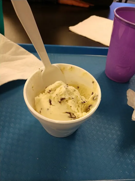 Deb's Ice Cream & Deli Picture 9