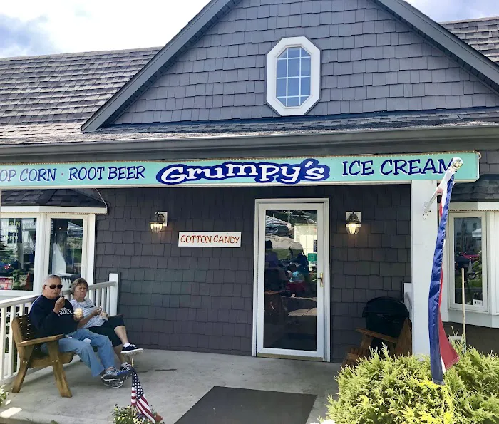 Grumpy's Ice Cream and Popcorn Picture 9