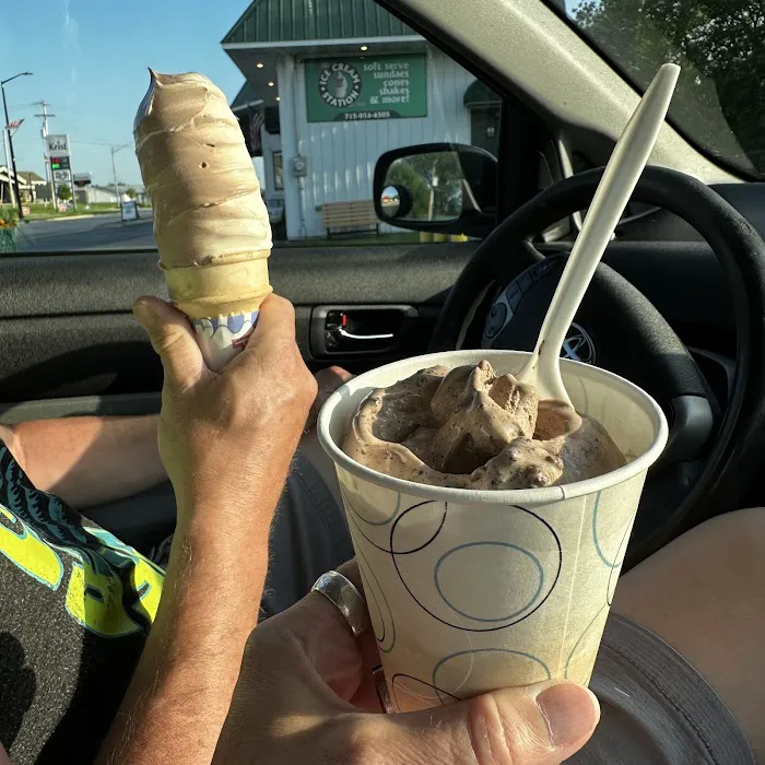 Ice Cream Station Picture 9