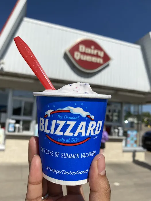 Dairy Queen Store Picture 9