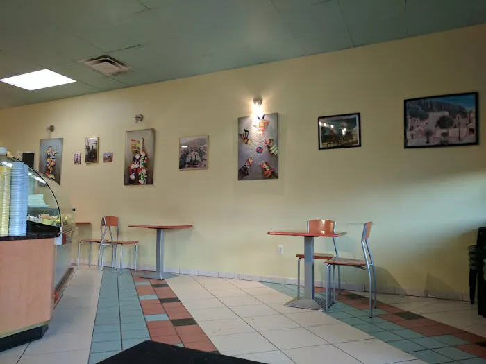 Dolce Gelato Cafe Picture 10