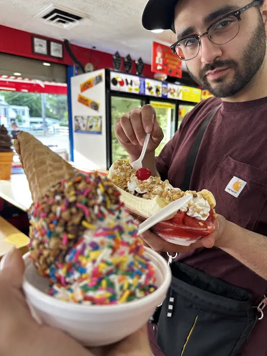 Lick'em Up Ice Cream Picture 3
