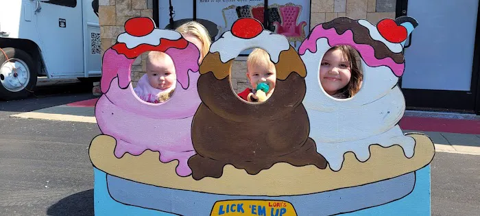 Lick'em Up Ice Cream Picture 4