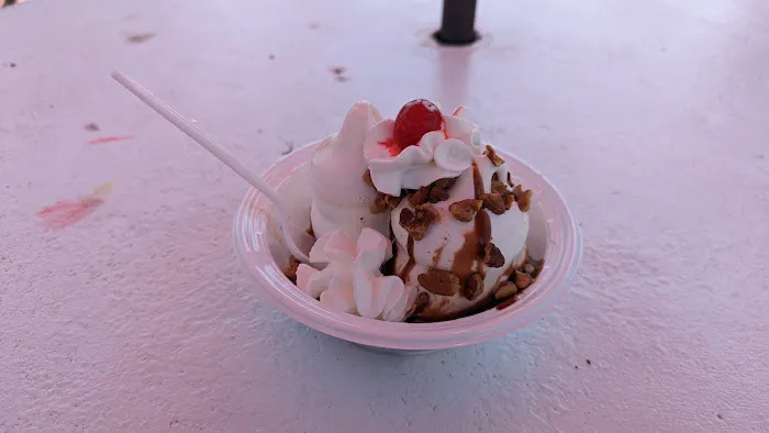 Lick'em Up Ice Cream Picture 9