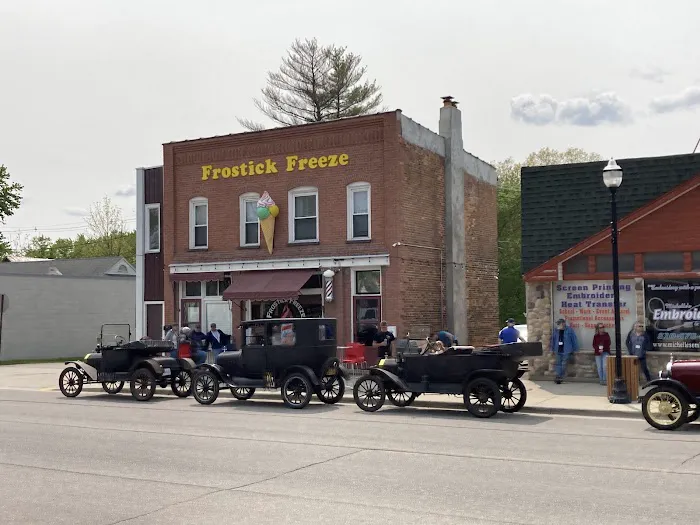 Frostick Freeze Icecream Parlor Picture 2