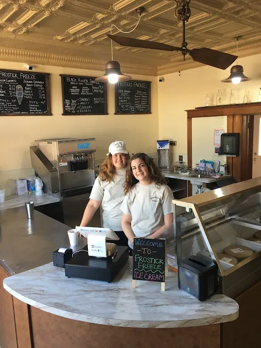 Frostick Freeze Icecream Parlor Picture 9
