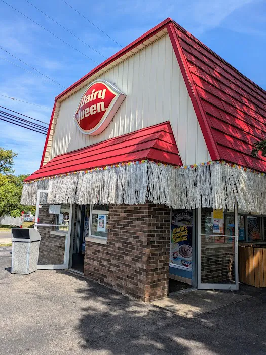 Dairy Queen Store Picture 2