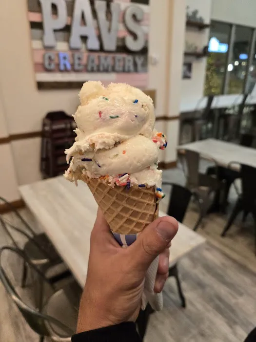 Pav's Creamery in Green Picture 5