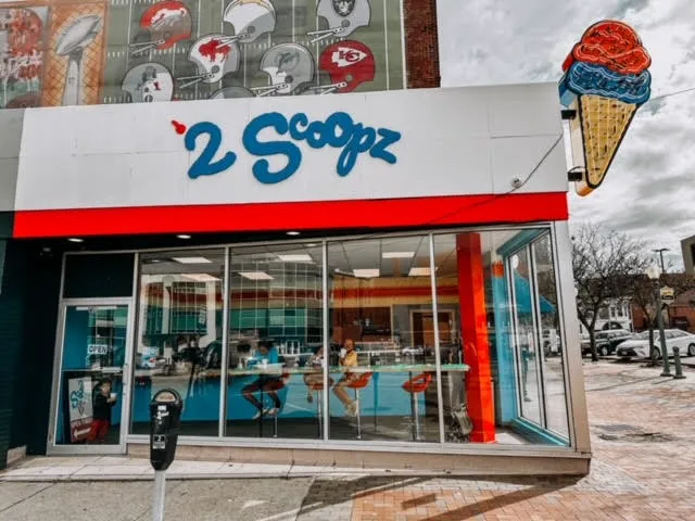 2 Scoopz Picture 1