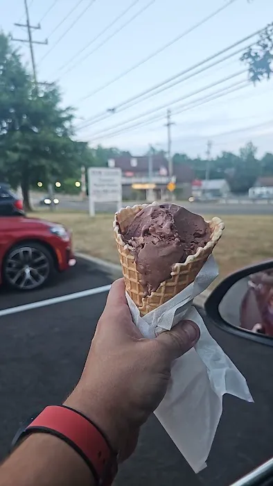 Corradi’s Scoops Ice Cream Shop Picture 10