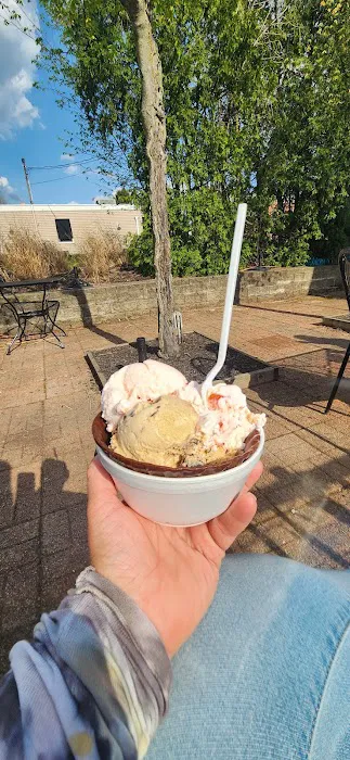 Hershey's of Hudson Ice Cream Picture 1