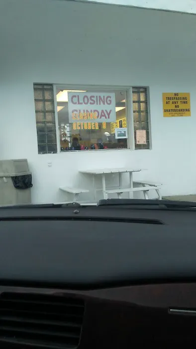 The Custard Cup Picture 8