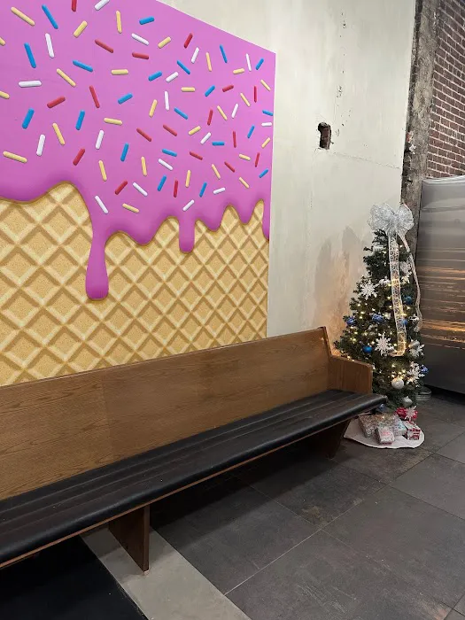 The Main Scoop Picture 10