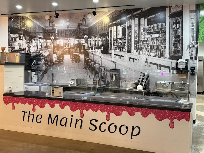 The Main Scoop Picture 1