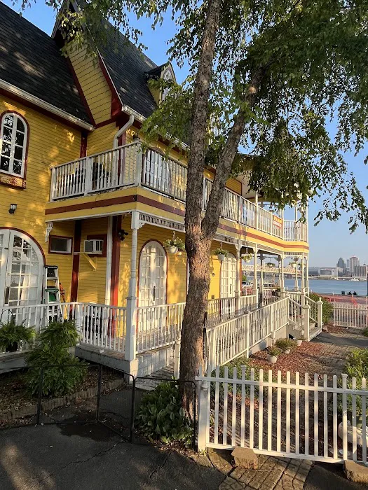 The Widows Walk Ice Creamery Picture 4