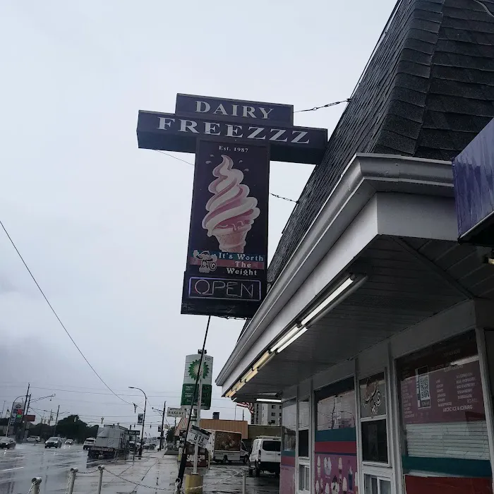 Dairy Freezzz Center Line Picture 4