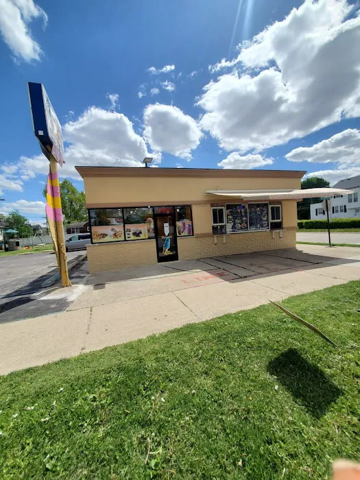 Bee Queen Dairy & Grill Picture 1