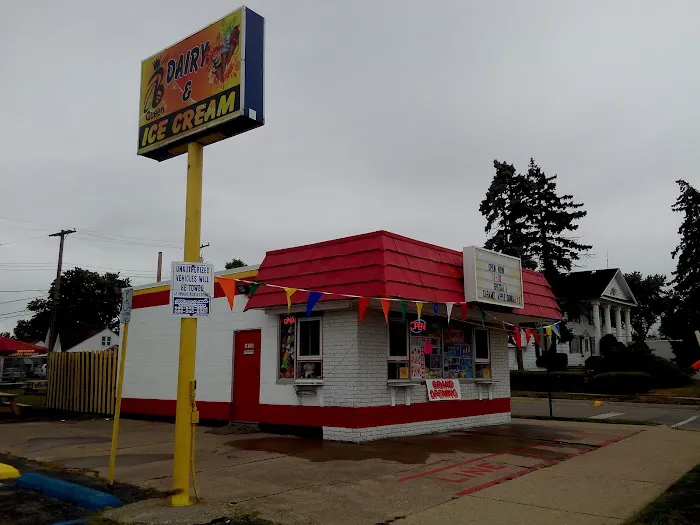 Bee Queen Dairy & Grill Picture 6