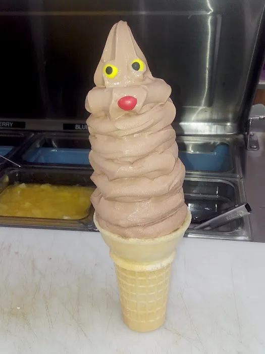 Bee Queen Dairy & Grill Picture 9