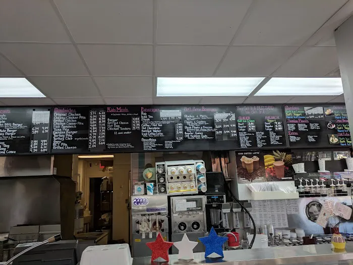 Leasons - Burgers, Chicken, & Ice Cream Picture 9