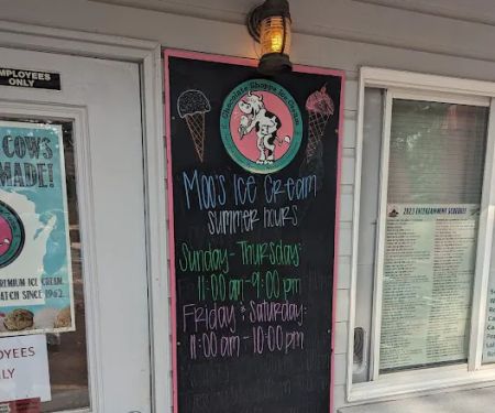 Moo's Ice Cream