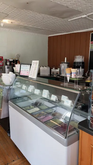 Harbor Custard & Provisions Picture 4