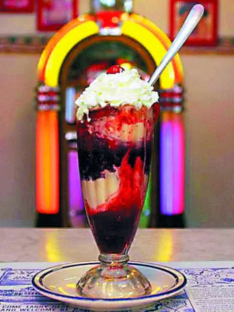 Wilson's Restaurant & Ice Cream Parlor Picture 3