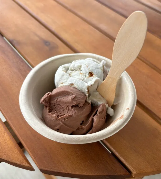 KOKOS Ice Cream Sister Bay Picture 4