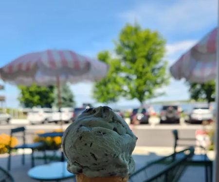KOKOS Ice Cream Sister Bay